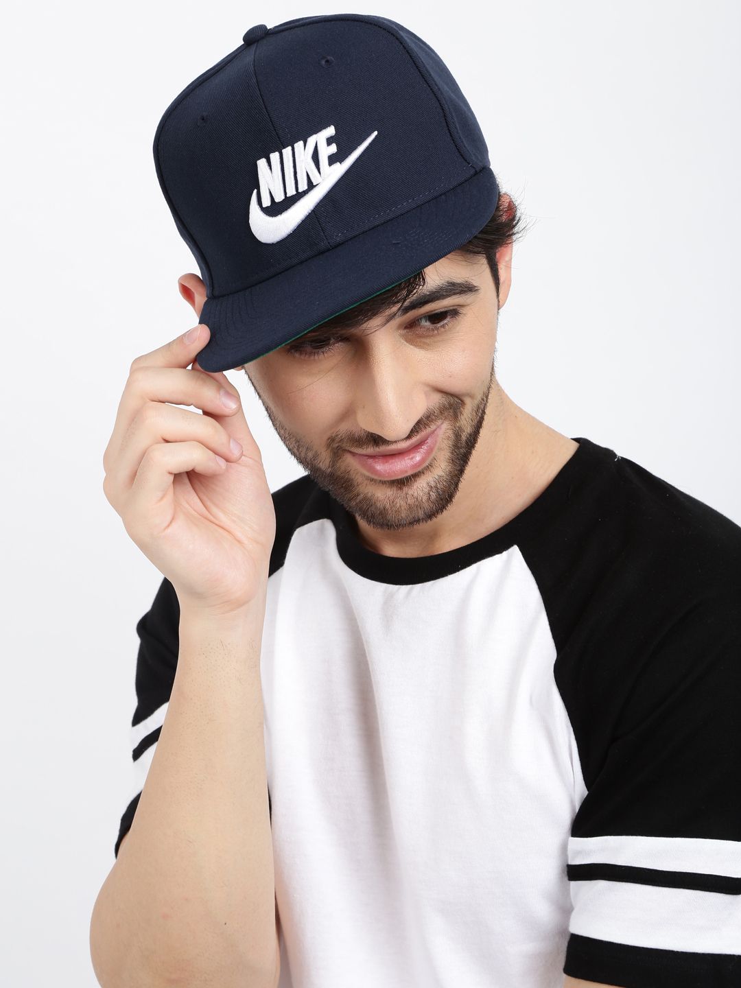navy blue nike snapback
