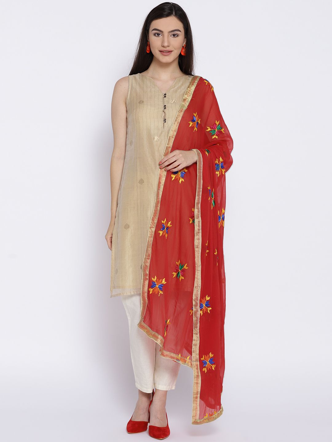 WEAVERS VILLA Red Phulkari Embroidered Dupatta