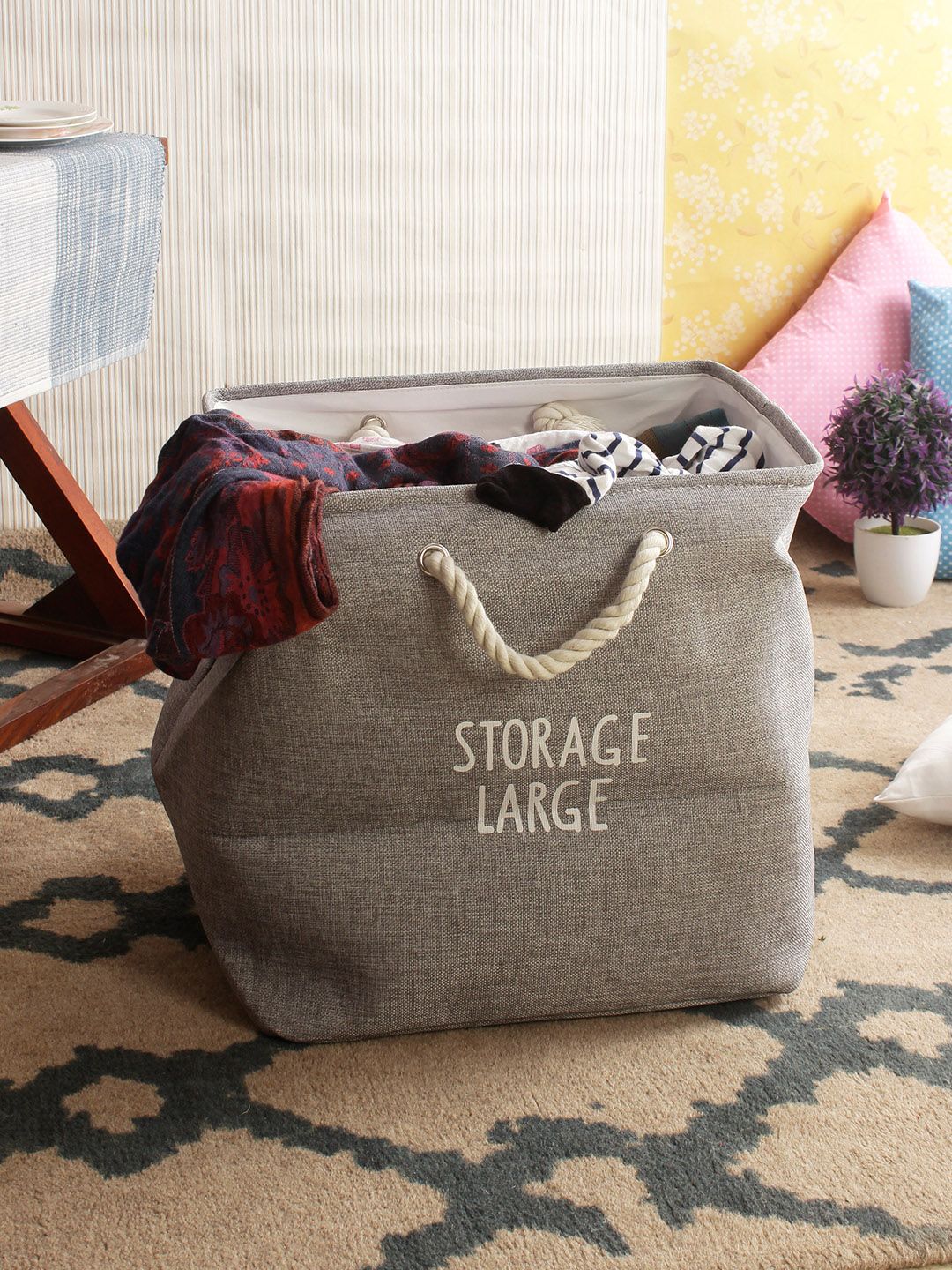 Cortina Unisex Grey Printed Foldable Laundry Bag