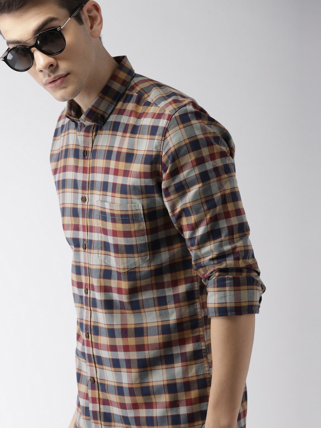 Mast & Harbour Men Brown & Blue Regular Fit Checked Casual Shirt