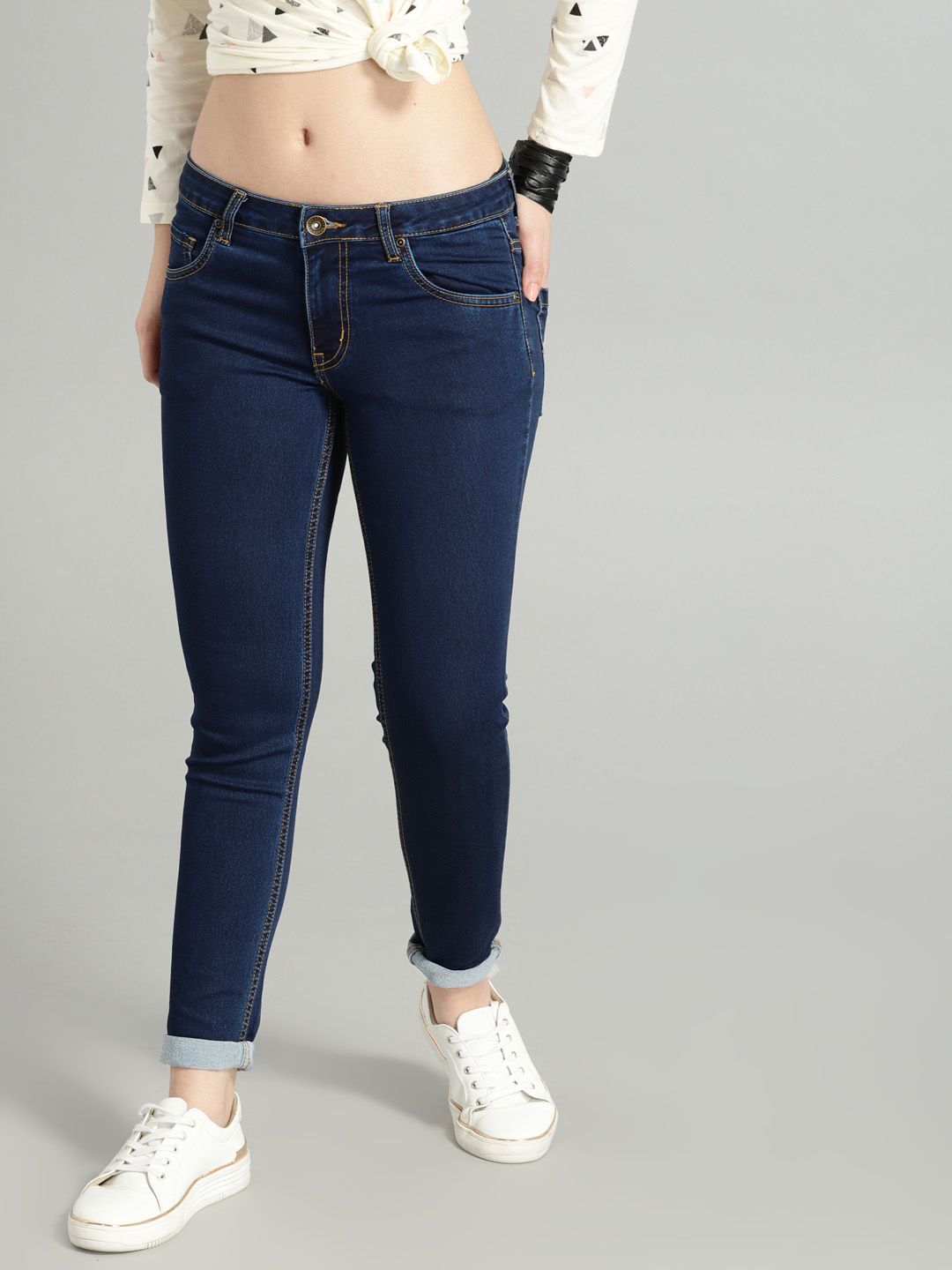 Roadster Women Blue Skinny Fit Mid-Rise Clean Look Stretchable Jeans Price in India