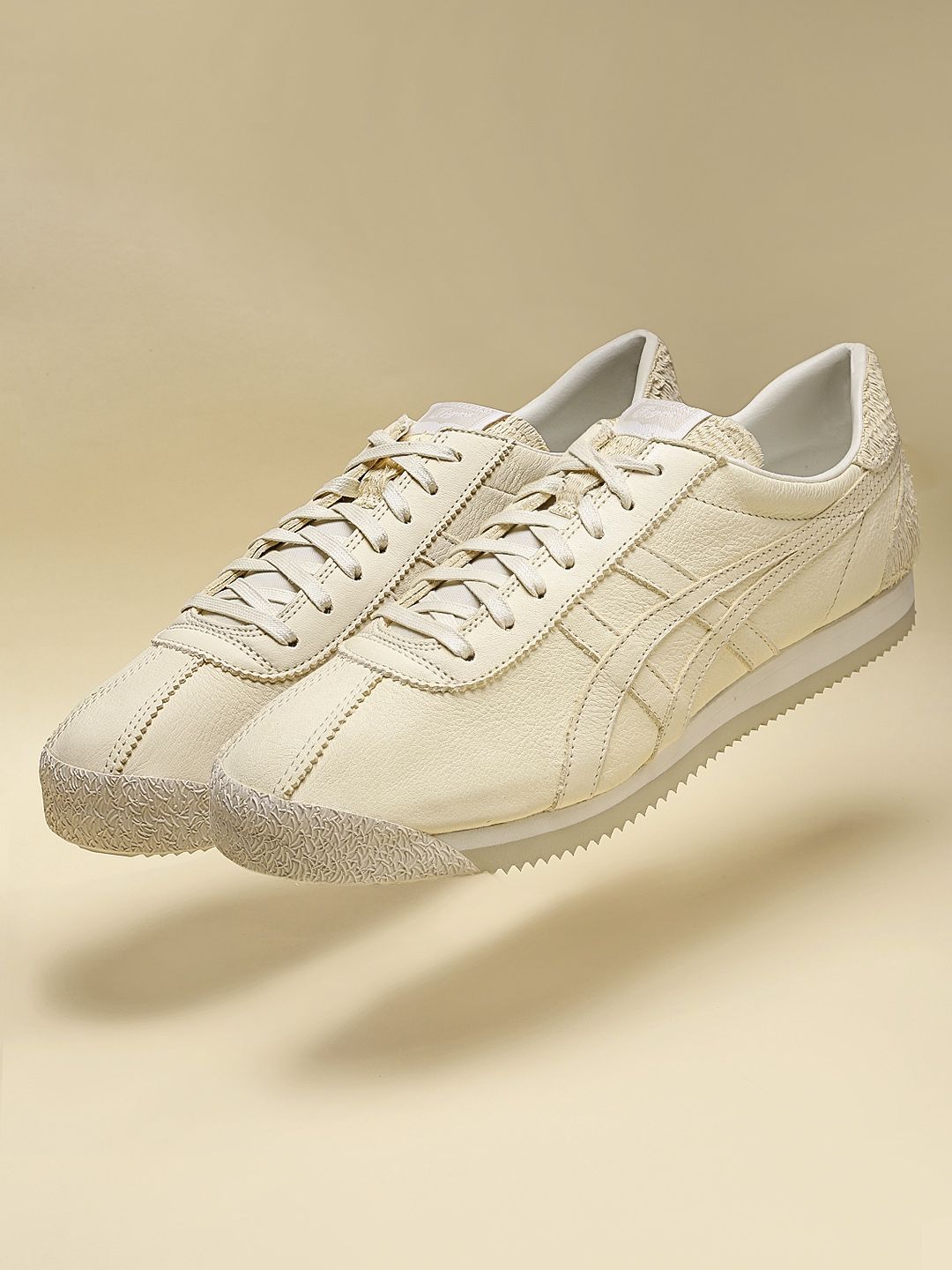 onitsuka tiger gsm off white