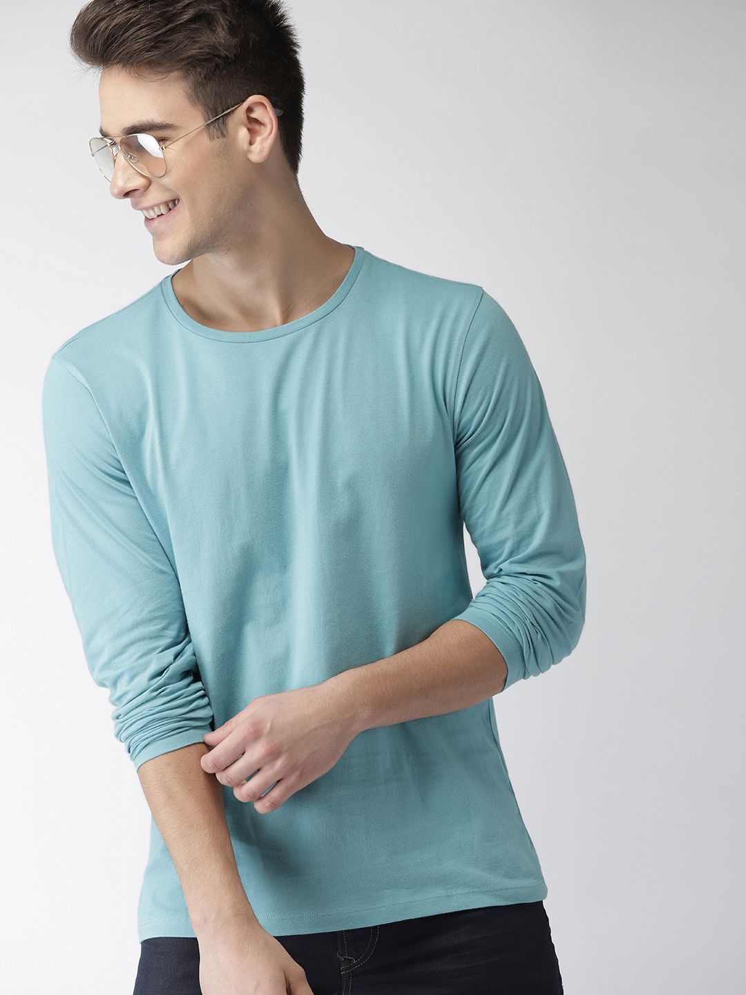 Mast & Harbour Men Blue Solid Round Neck T-shirt