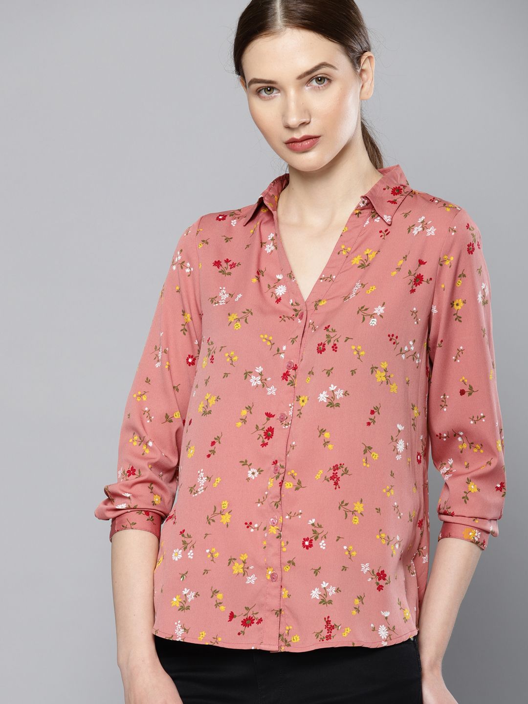 Chemistry Women Peach-Coloured Regular Fit Printed Casual Shirt