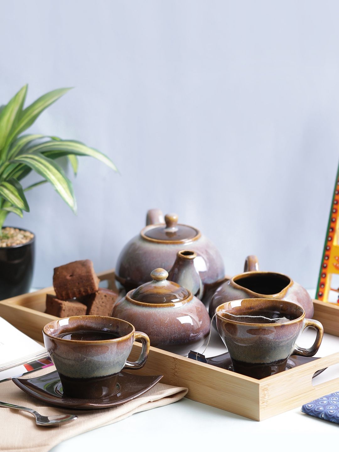 VarEesha Brown 5 Pieces Stoneware Tea Pot with Cups Set Price in India