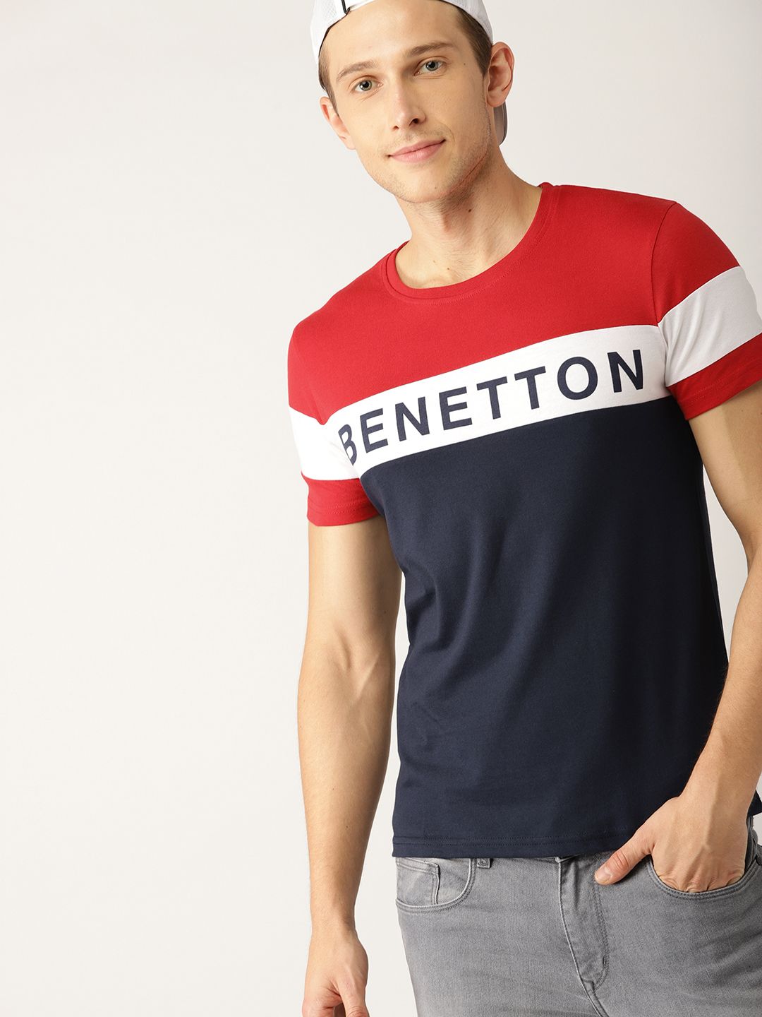 United Colors of Benetton Men Navy Blue & Red Colourblocked Round Neck T-shirt