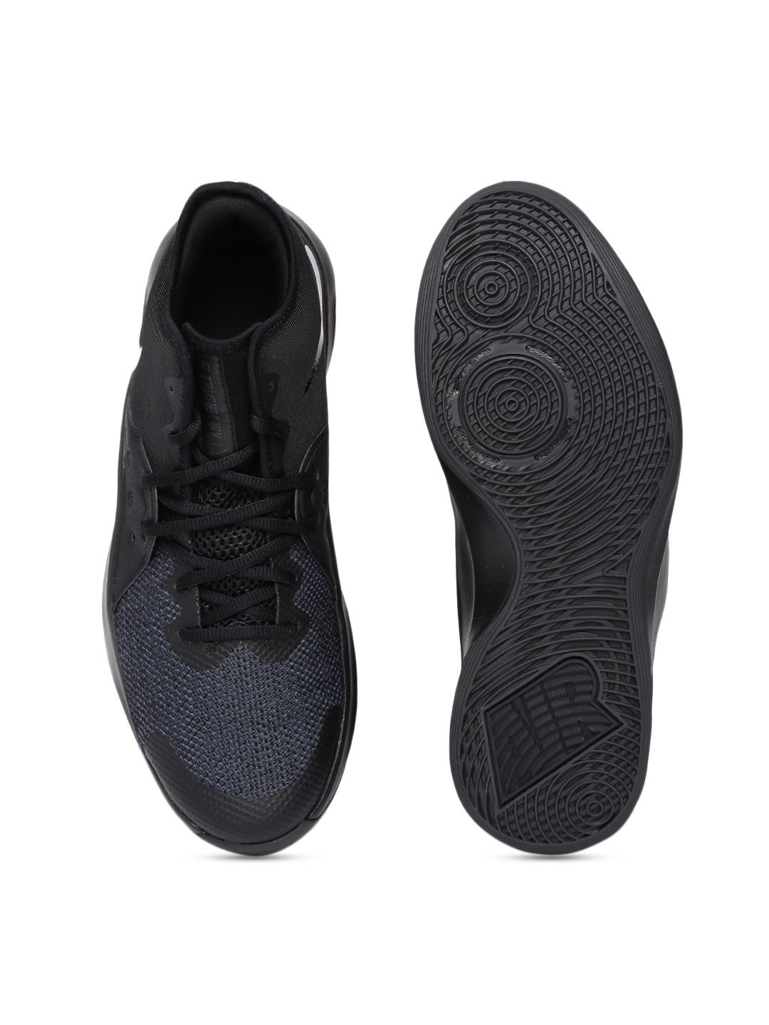 nike air versitile iii