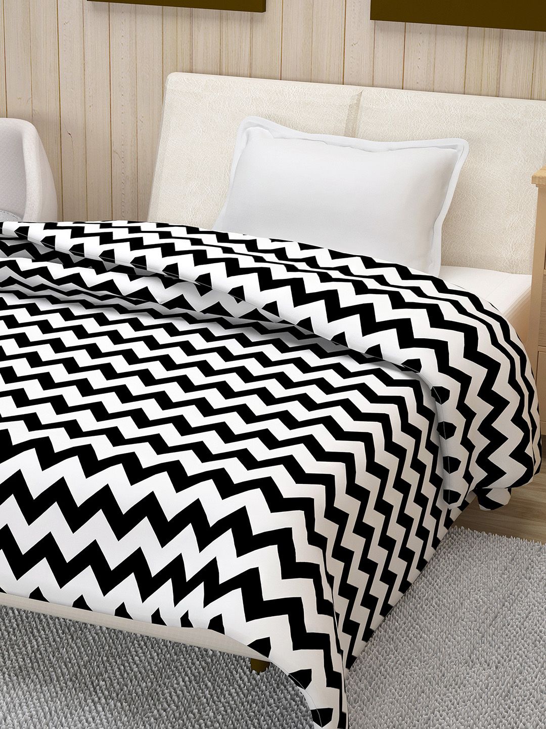 Divine Casa White & Black Geometric AC Room 110 GSM Single Bed Dohar Price in India