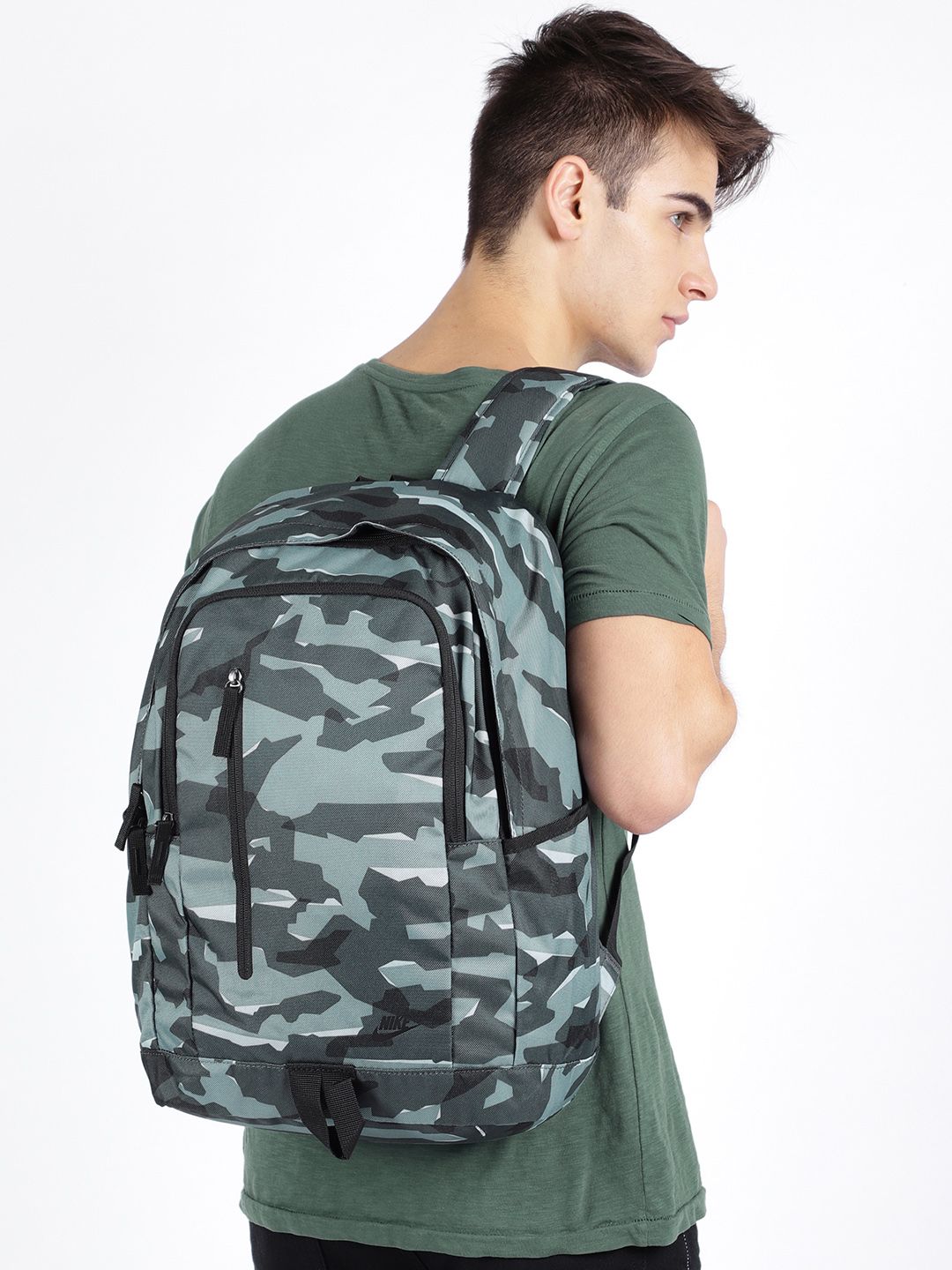 herschel backpack 21 asos Herschel Supply Co 21l Classic backpack in black