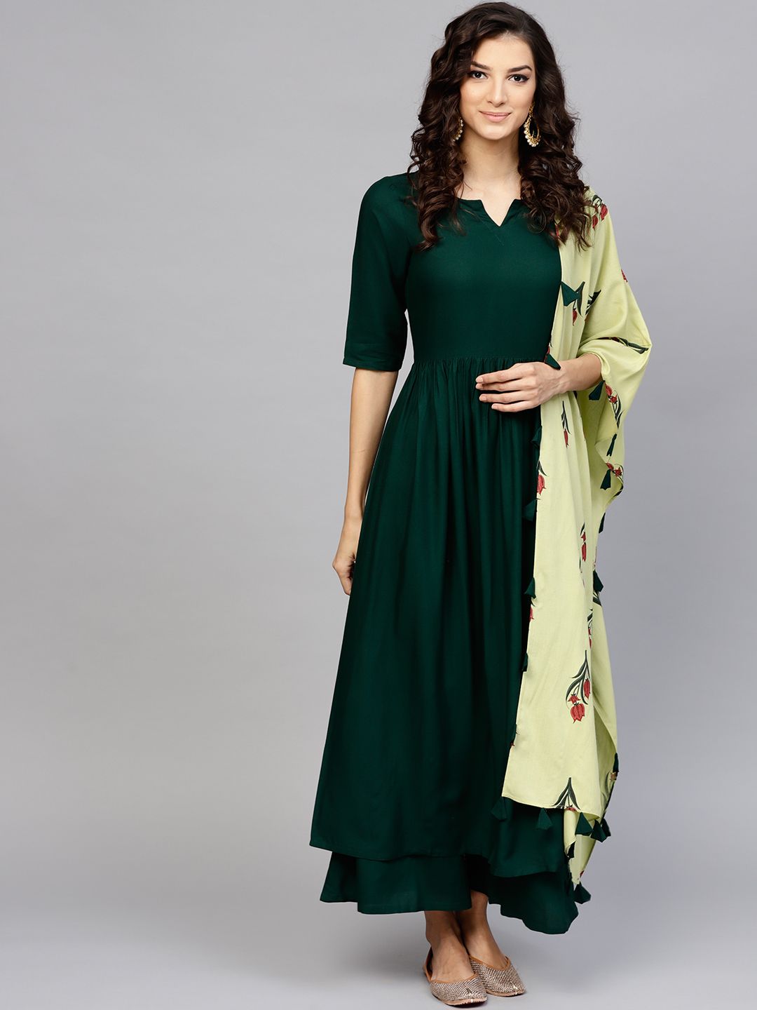 Libas Hunter Green Flowy Kurta Set with Floral Motif Stole