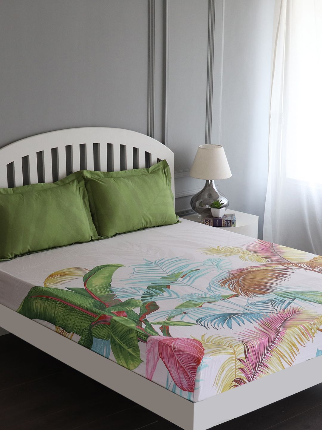 GM White & Green Floral Flat 180 TC Cotton King Bedsheet with 2 Pillow Covers Price in India