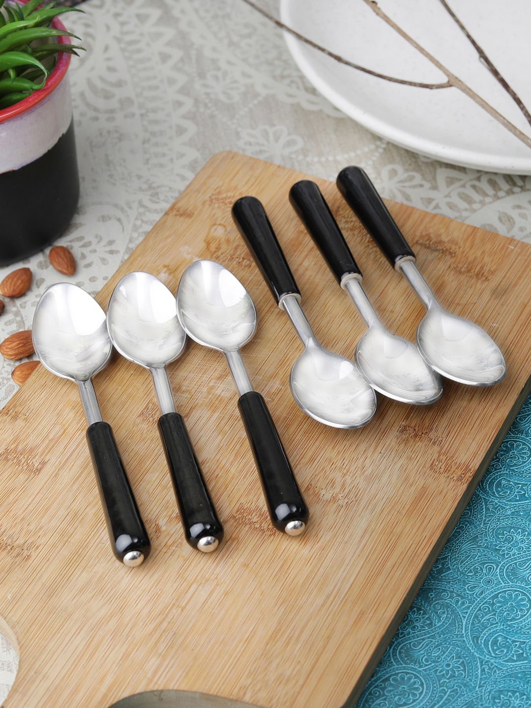 VarEesha Set of 6 Black Solid Ceramic Spoon Price in India