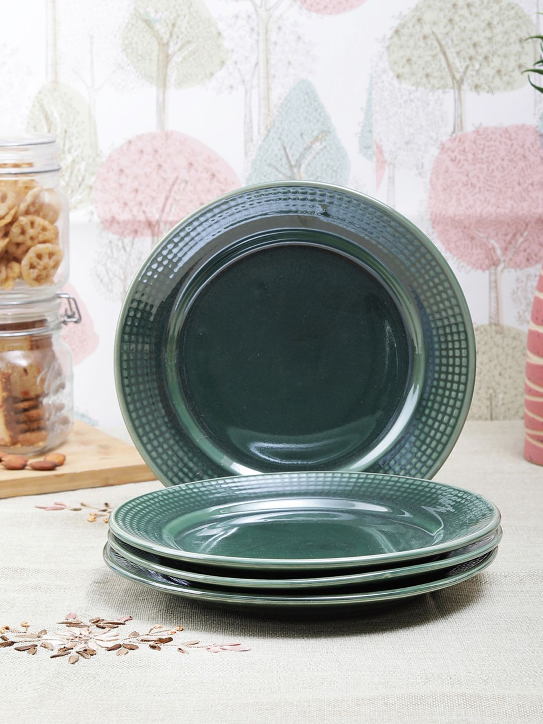 VarEesha Green 4-Pieces Textured Ceramic Plates Price in India