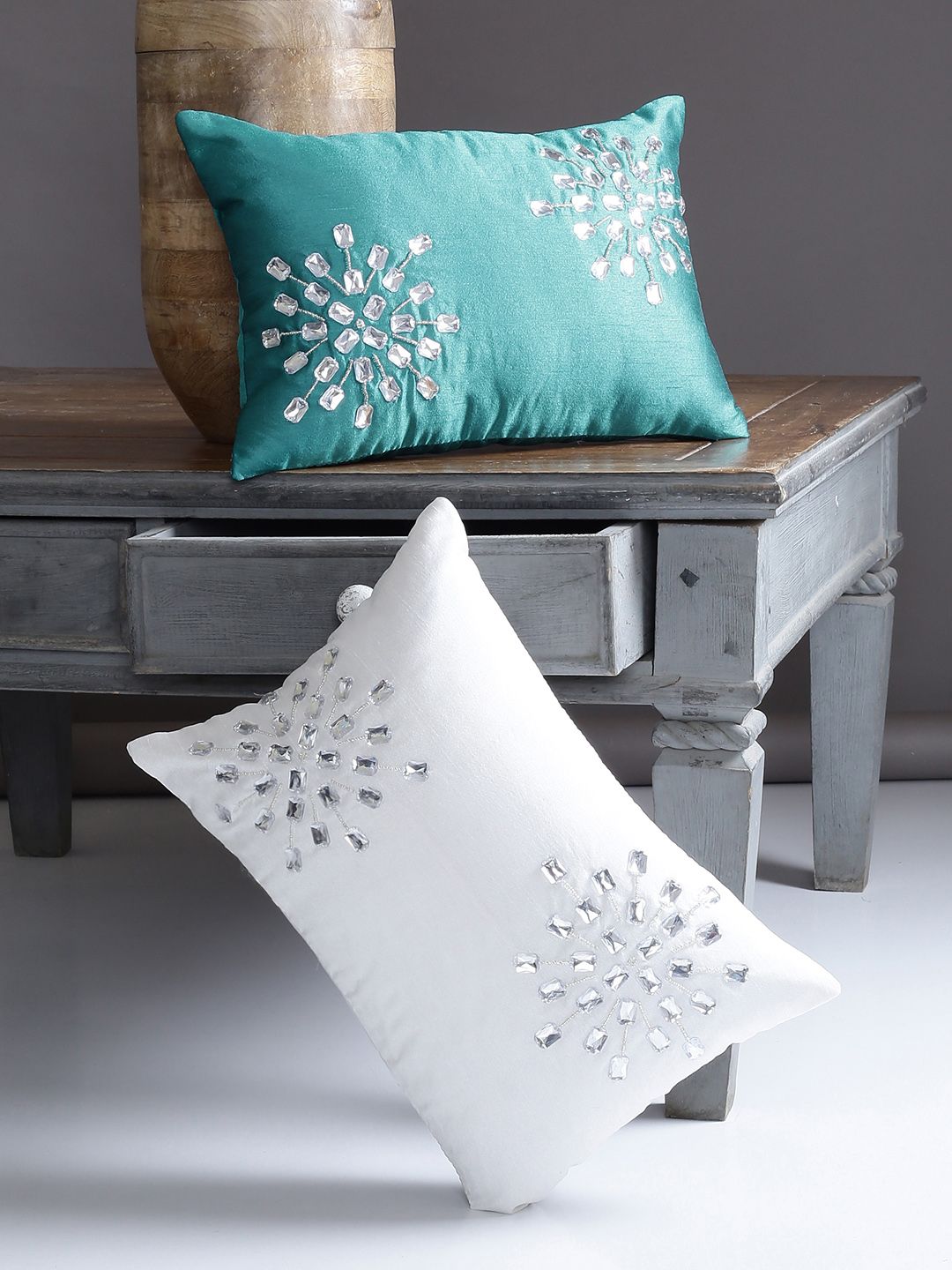 Alina decor Set of 2 Embellished Rectangle Cushion Covers Price in India