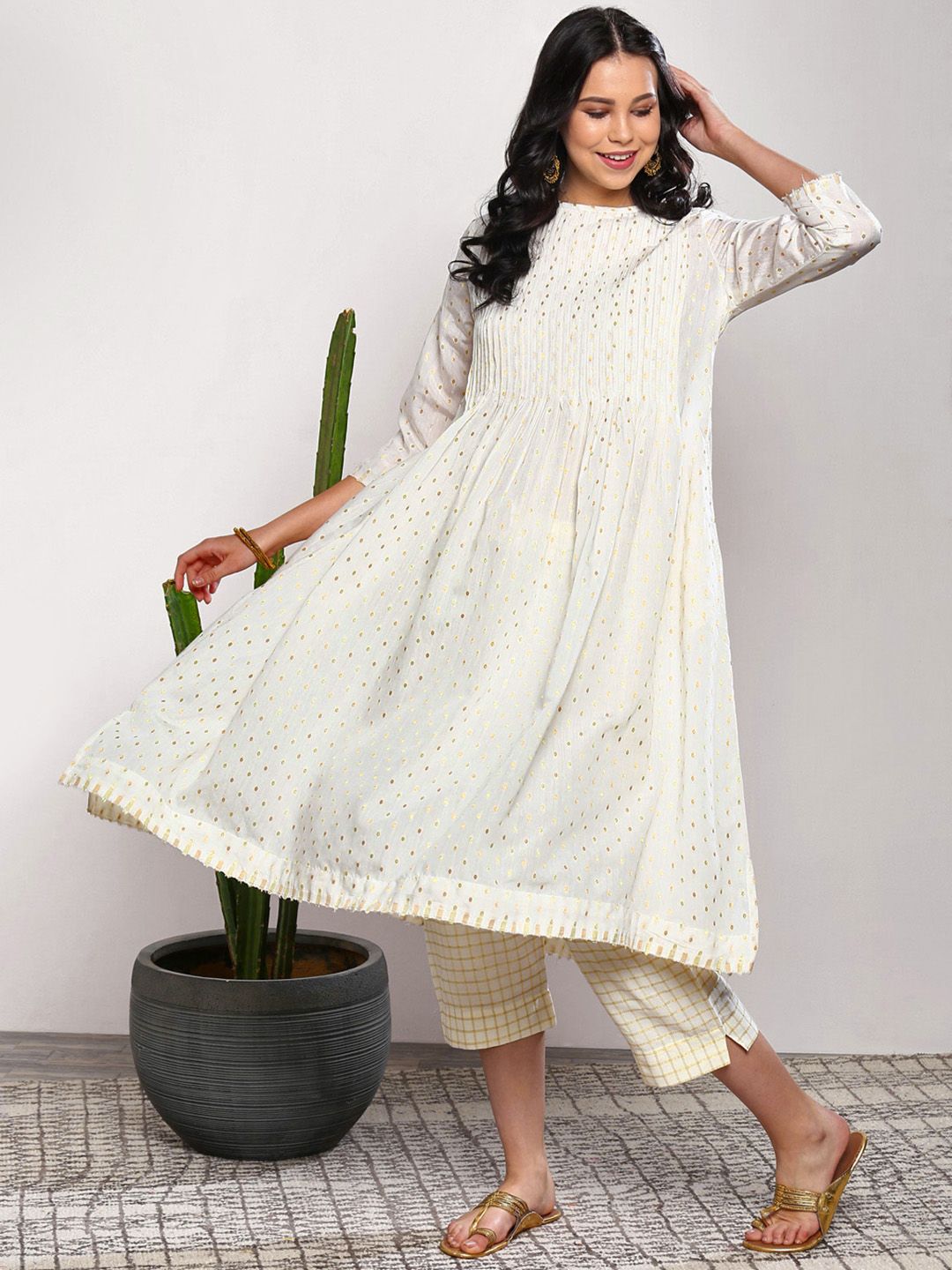 Sangria Women Off-White Printed Kurta with Crop Trousers Price in India