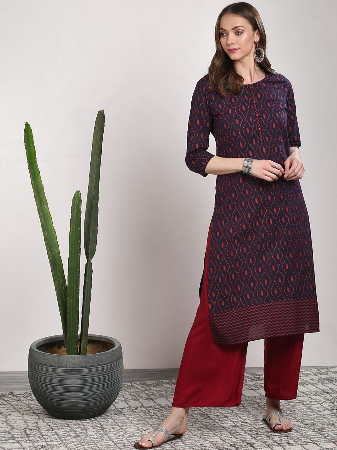 Sangria Women Blue Geometric Printed Straight Kurta Price in India