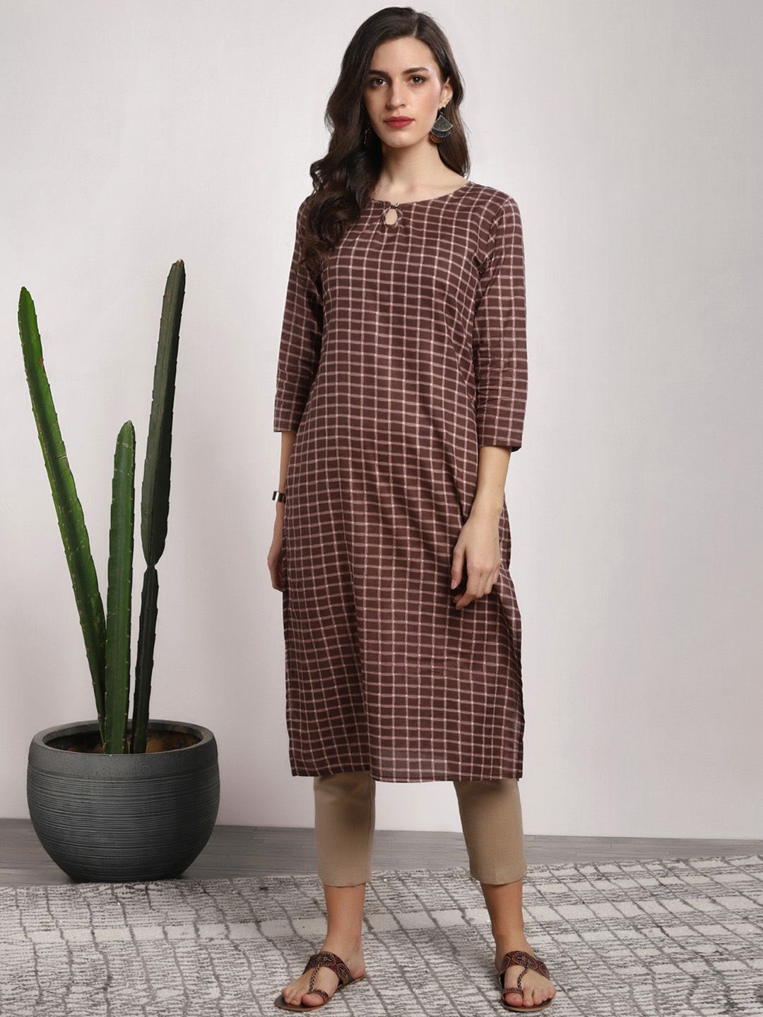 Sangria Women Brown & Pink Checked Round Neck Straight Fit Kurta With 3/4th Sleeves Price in India