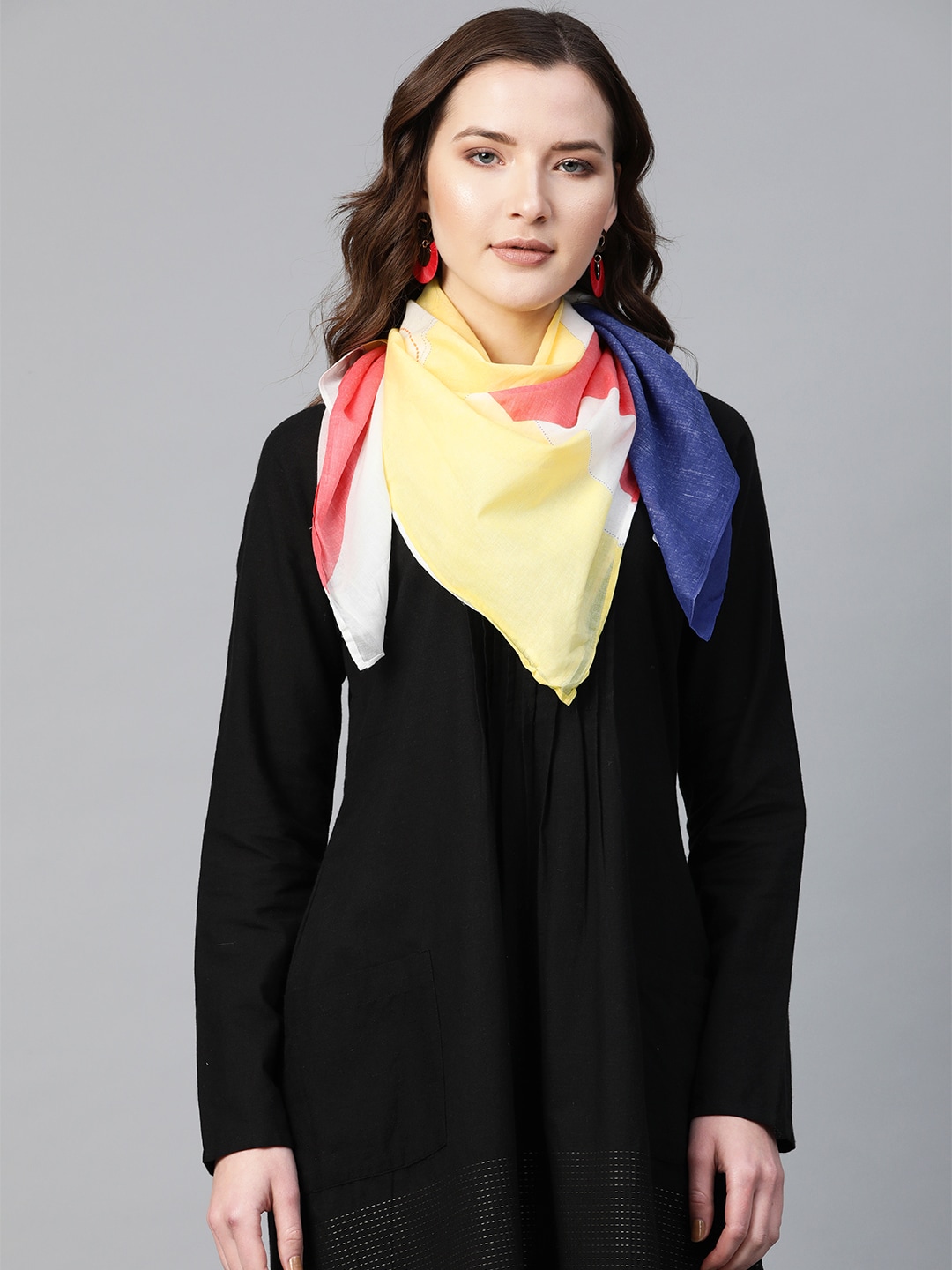 W Women Yellow & Coral Pink Colourblocked Scarf Price in India