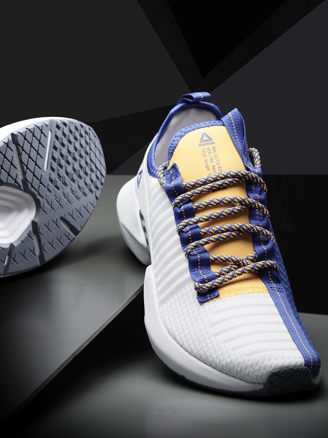 reebok tech graph split