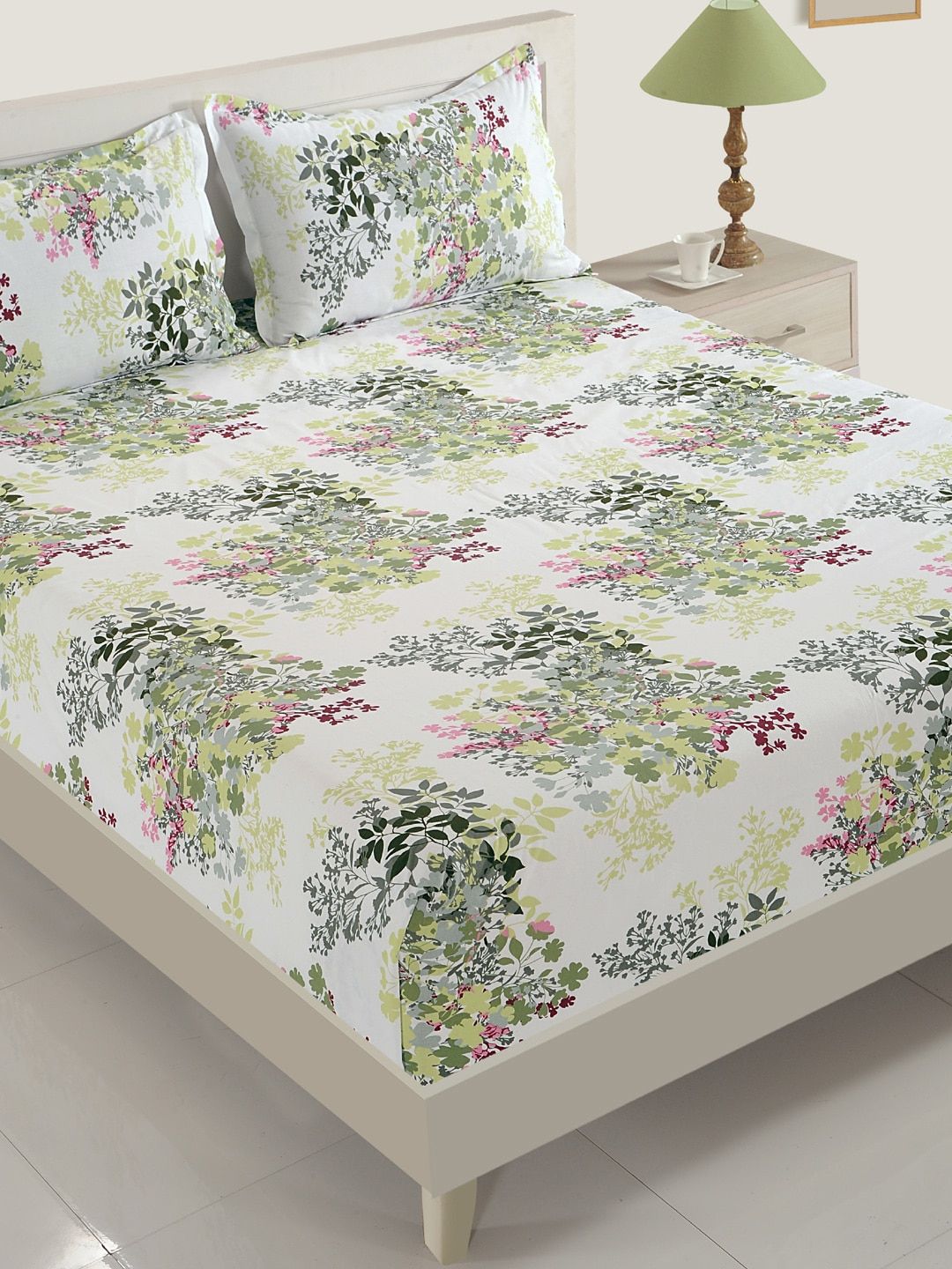 SWAYAM White & Green Floral Flat 160 TC Cotton 1 King Bedsheet with 2 Pillow Covers Price in India