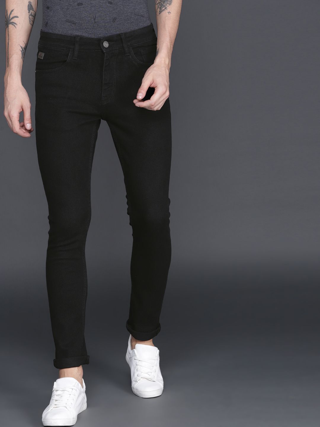 WROGN Men Black Skinny Fit Mid-Rise Clean Look Stretchable Jeans