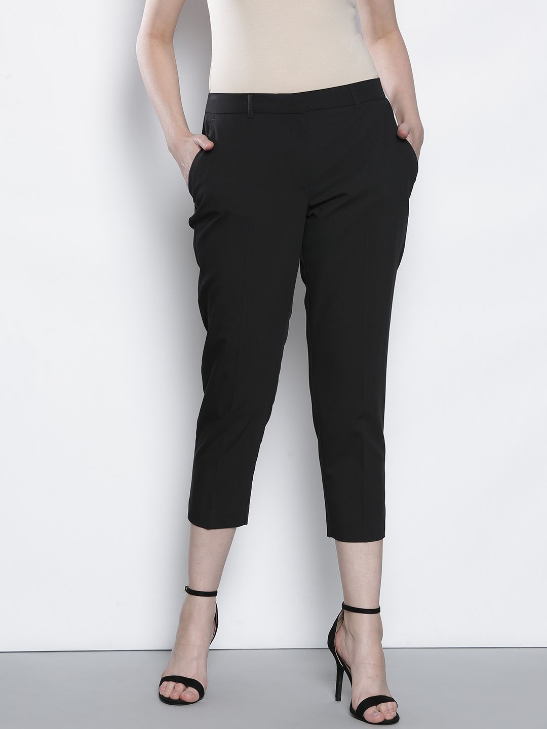 DOROTHY PERKINS Women Black Regular Fit Solid Petite Cropped Trousers