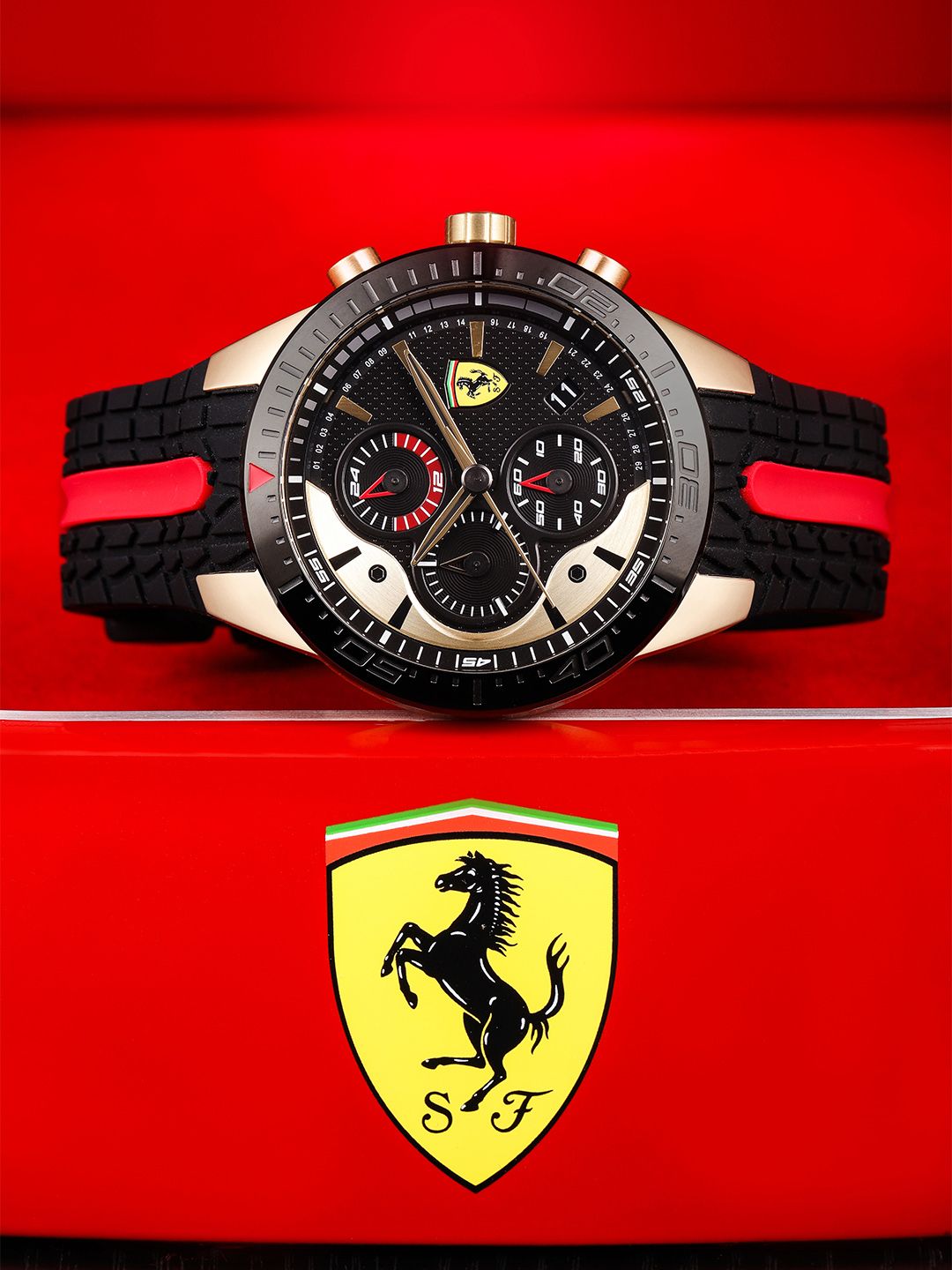 Buy SCUDERIA FERRARI Redrev Men Black Analogue Watch 830593