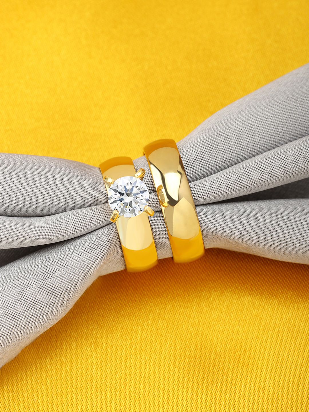 Peora Unisex Set Of 2 18K Gold-Plated Solitaire Wedding Anniversary Couple Rings