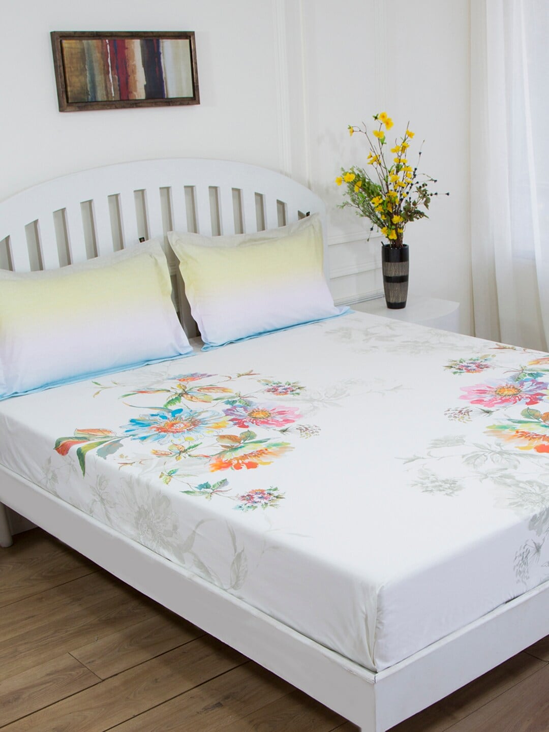 GM White & Orange Floral 180 TC Cotton 1 King Bedsheet with 2 Pillow Covers Price in India