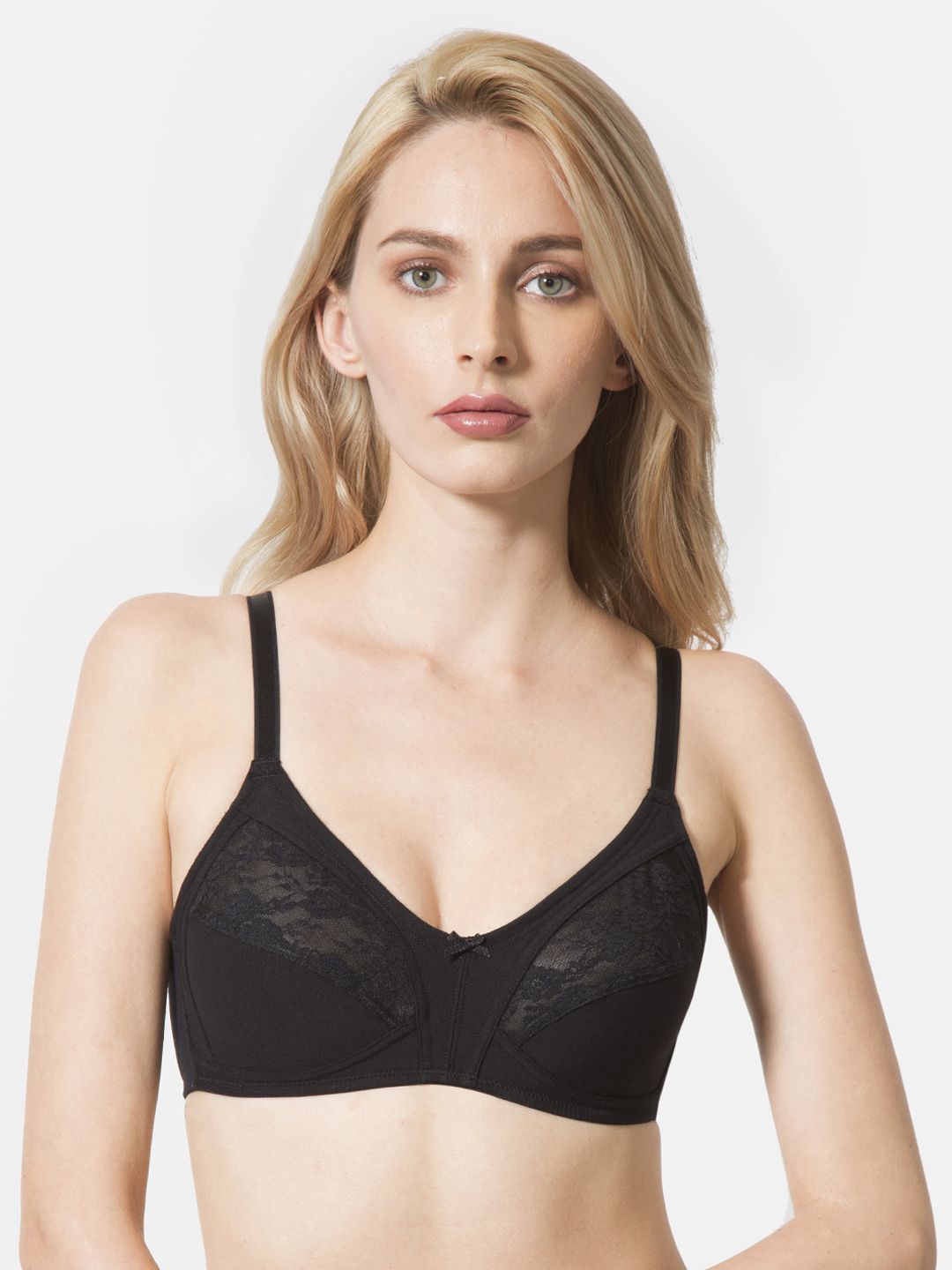 Van Heusen Black Lace Non-Wired Non Padded Magic Lift Full Support Everyday  Bra ILIBR1ACSSXD11008 Price in India, Full Specifications & Offers