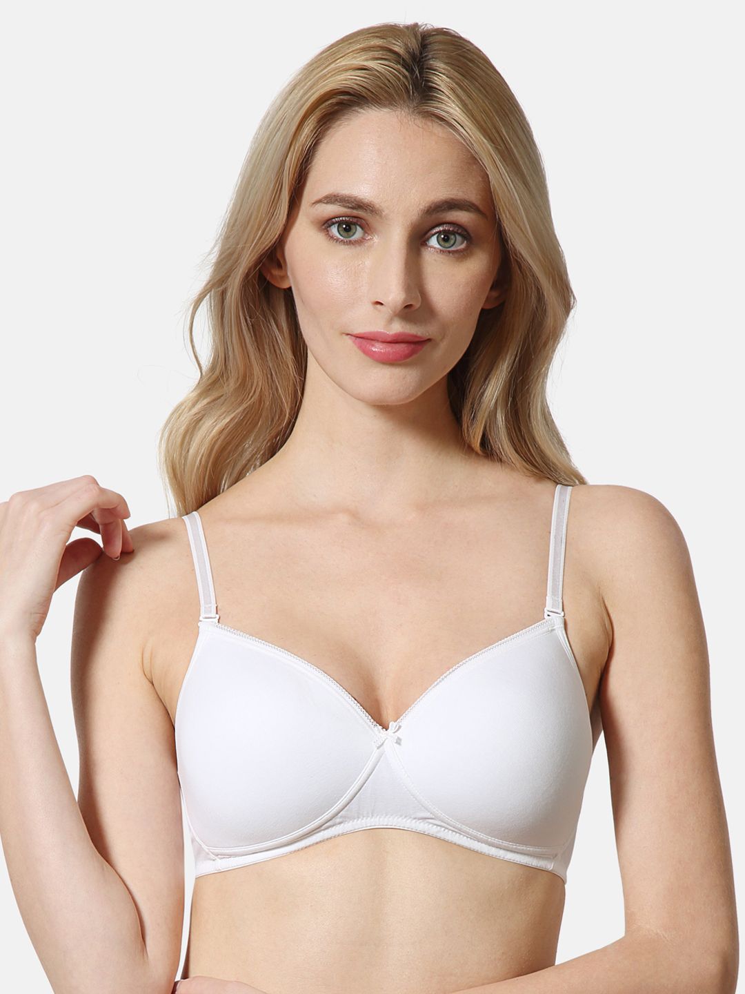 Van Heusen White Solid Non-Wired Lightly Padded Everyday Bra ILIBR1CSSWH11002 Price in India