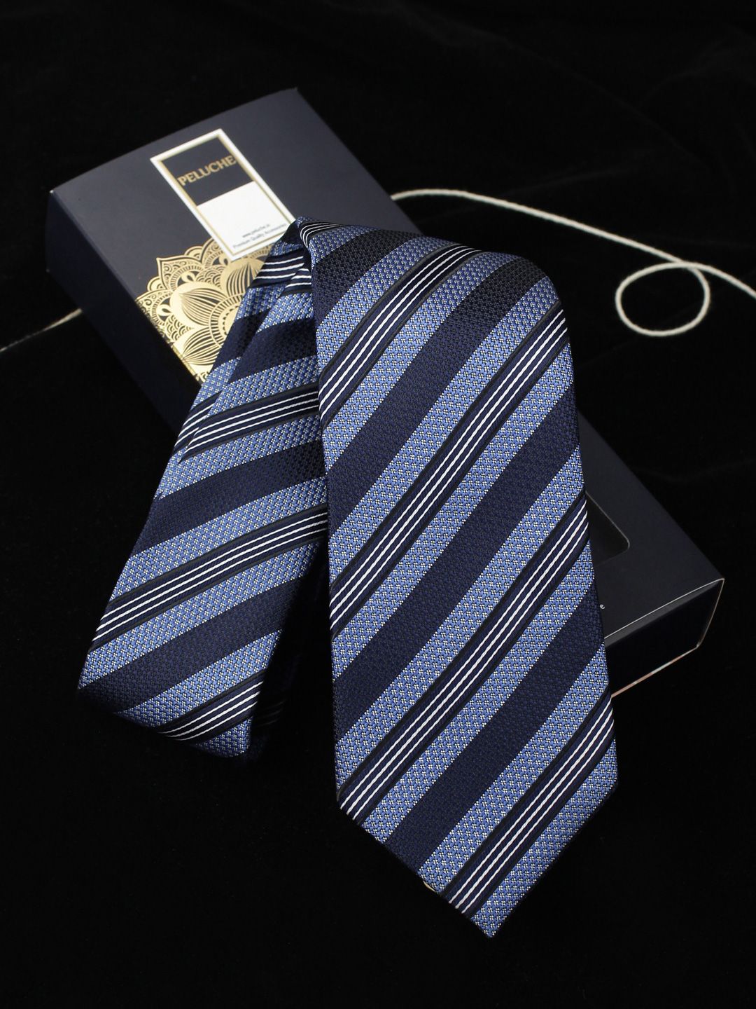 PELUCHE Blue Striped Broad Tie