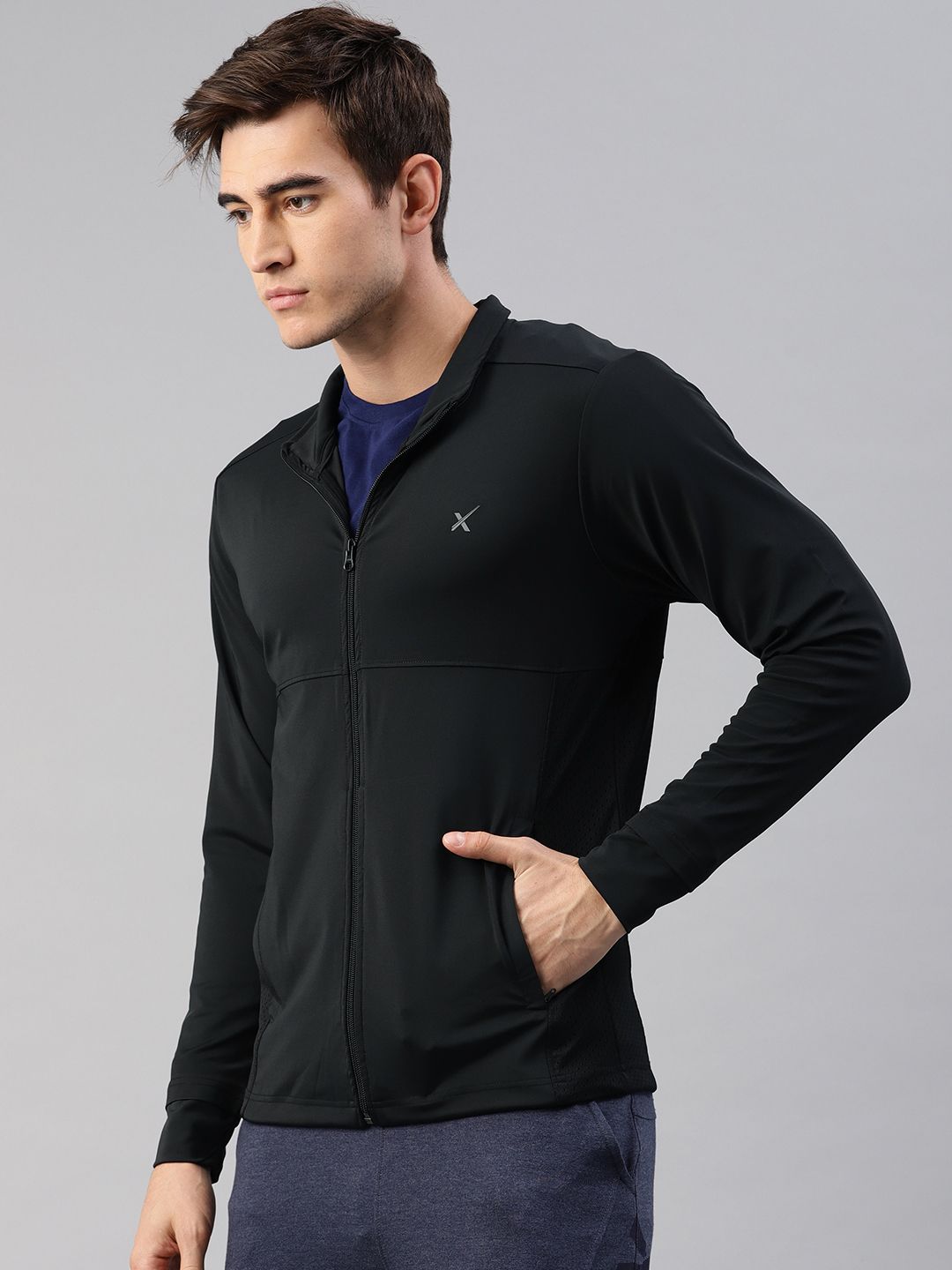 Buy HRX by Hrithik Roshan Men Black Solid Rapid Dry Sweatshirt