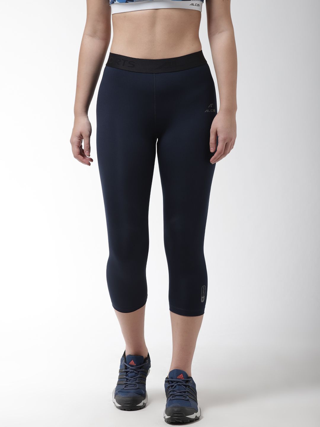 Alcis Women Navy Blue Solid 3/4th Compression Training Tights Price in India