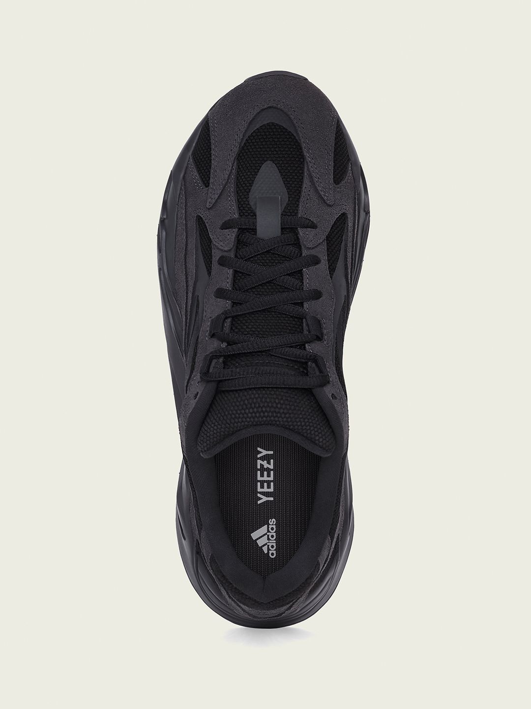 yeezy 700 myntra