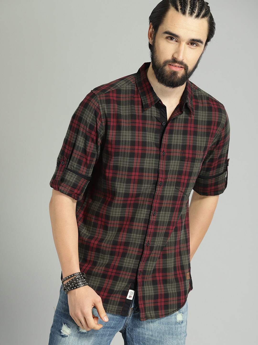The Roadster Lifestyle Co Men Olive Green & Maroon Regular Fit Checked Casual Shirt