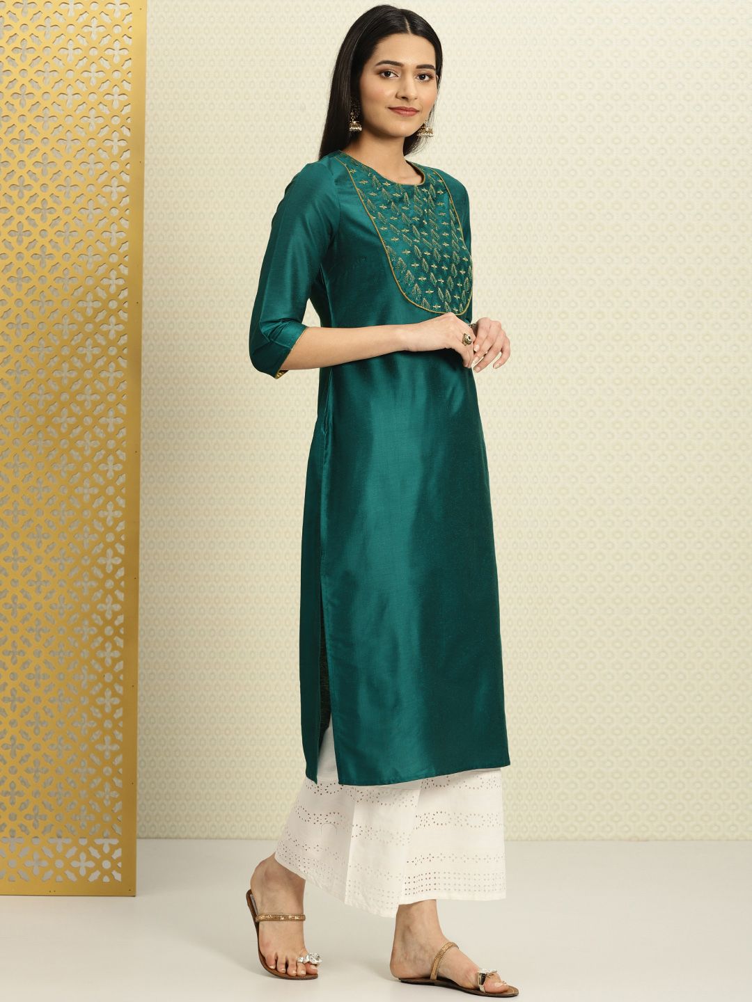 House of Pataudi Women Green Embroidered A-Line Kurta Price in India