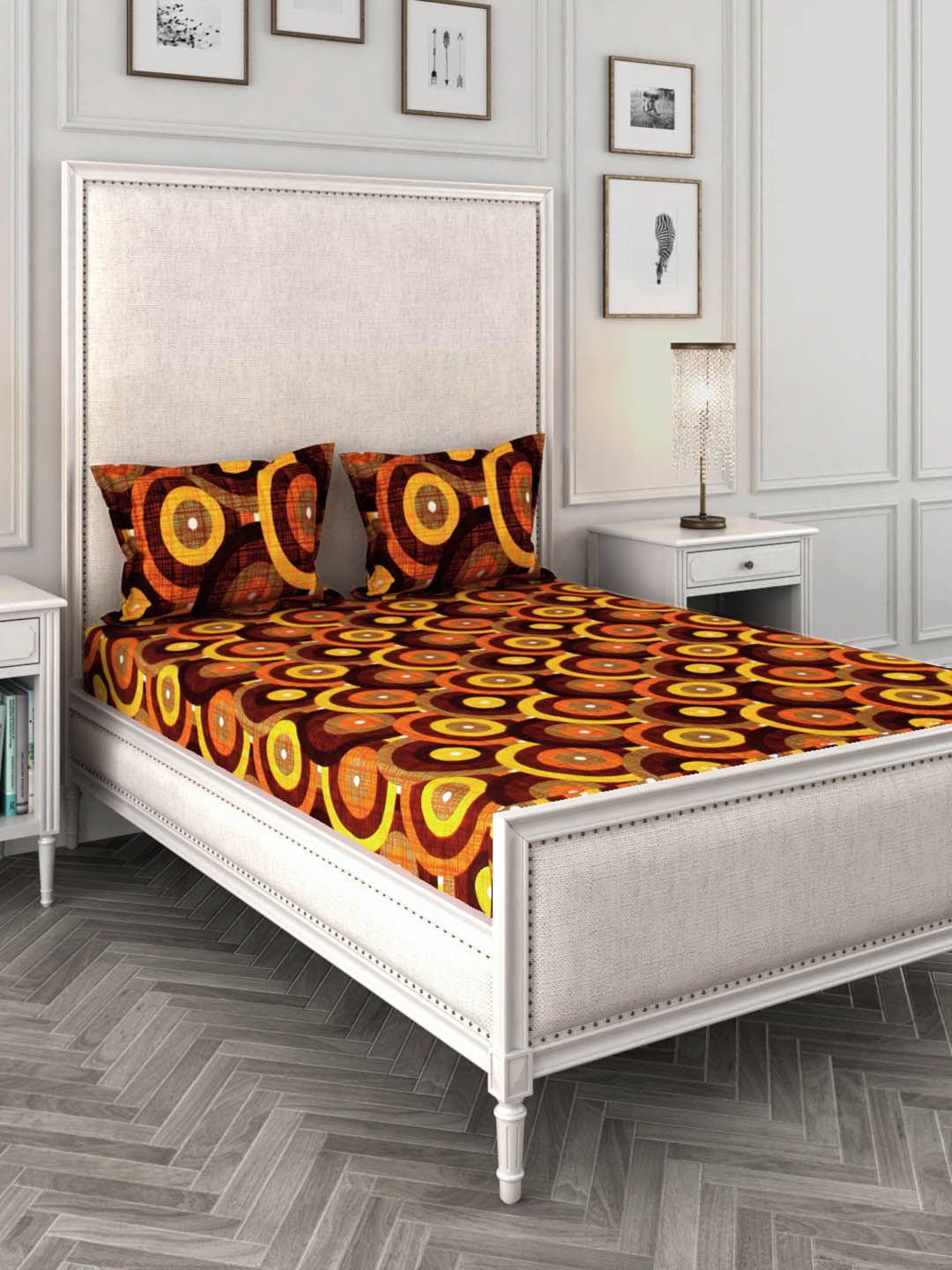 ROMEE Multicoloured Geometric 144 TC Cotton 1 Queen Bedsheet with 2 Pillow Covers Price in India