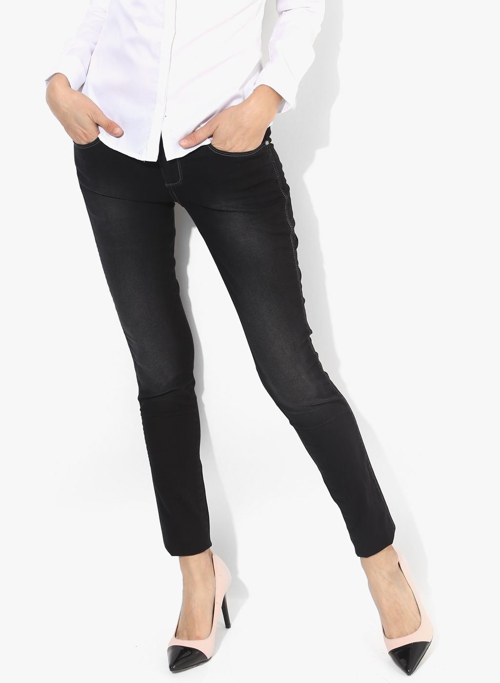 Wrangler Black Washed Low Rise Skinny Fit Jeans