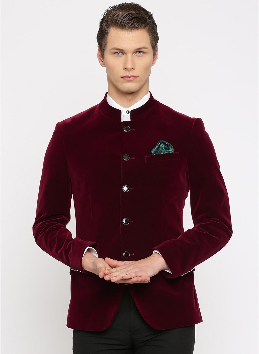 INVICTUS Maroon Solid Slim Fit Jacket & Blazers