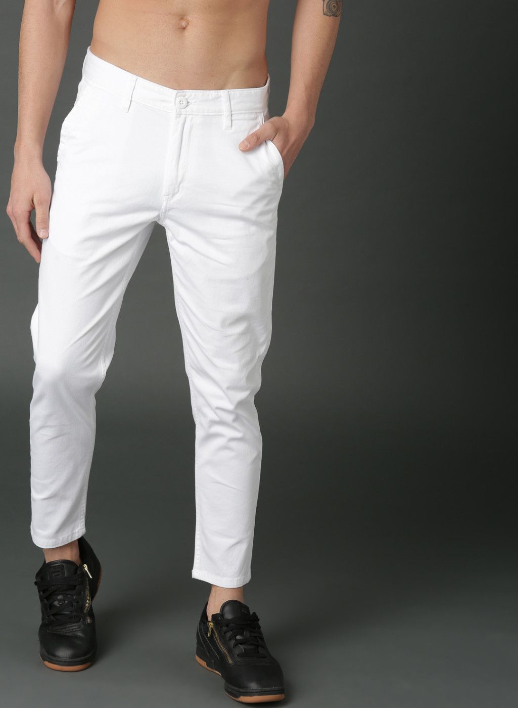 Roadster White Solid Regular Fit Chinos Trouser