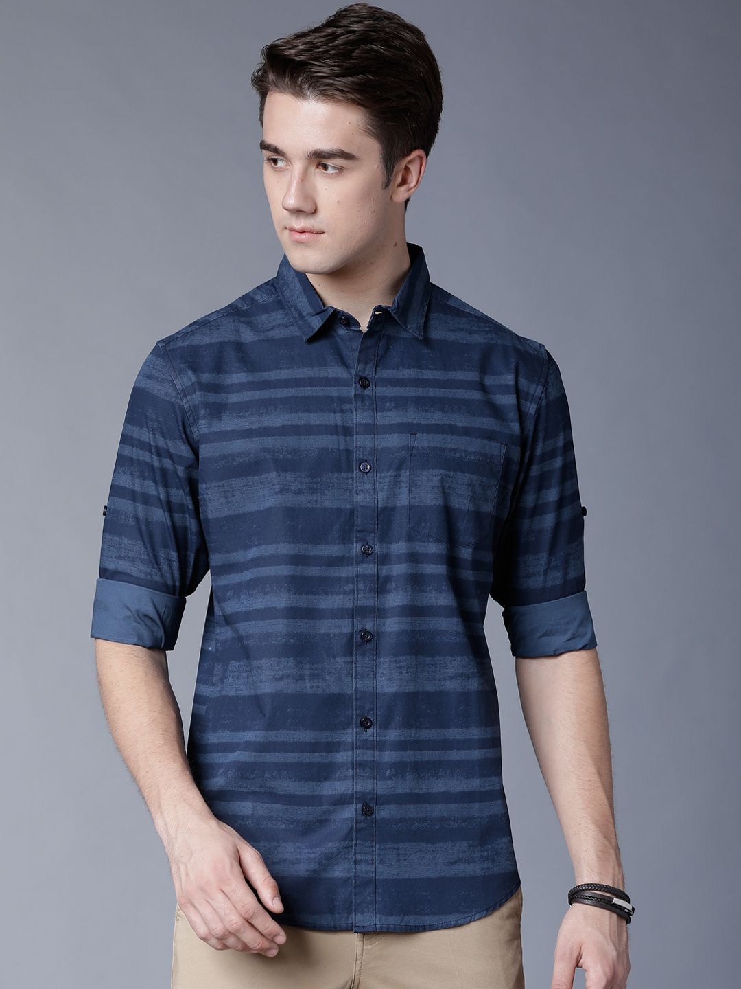 HIGHLANDER Men Navy Blue Slim Fit Striped Casual Shirt