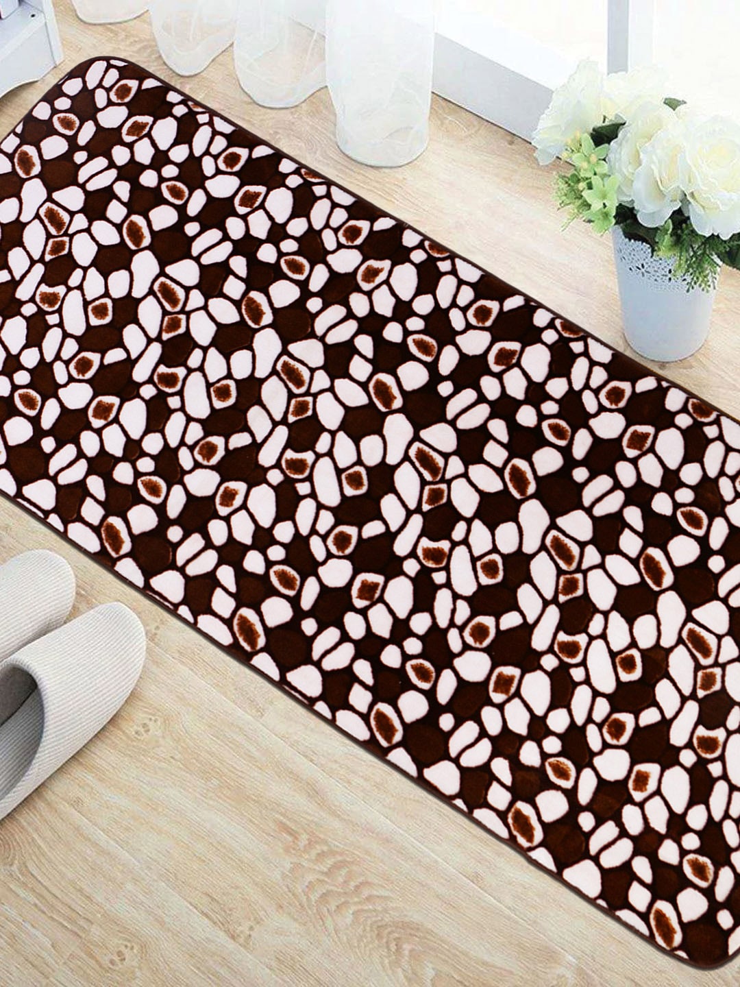 Status Brown & Off-White Printed Rectangular Super Soft Non-Slip Mink Floor Runner Price in India