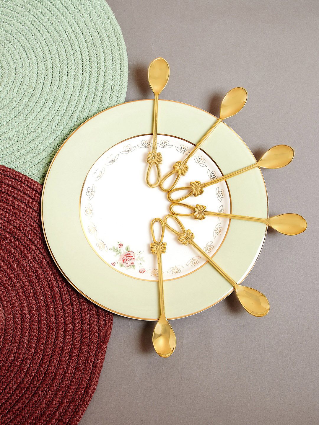 The Wishing Chair Gold-Toned 6-Pieces Bow me up Spoon Set Price in India