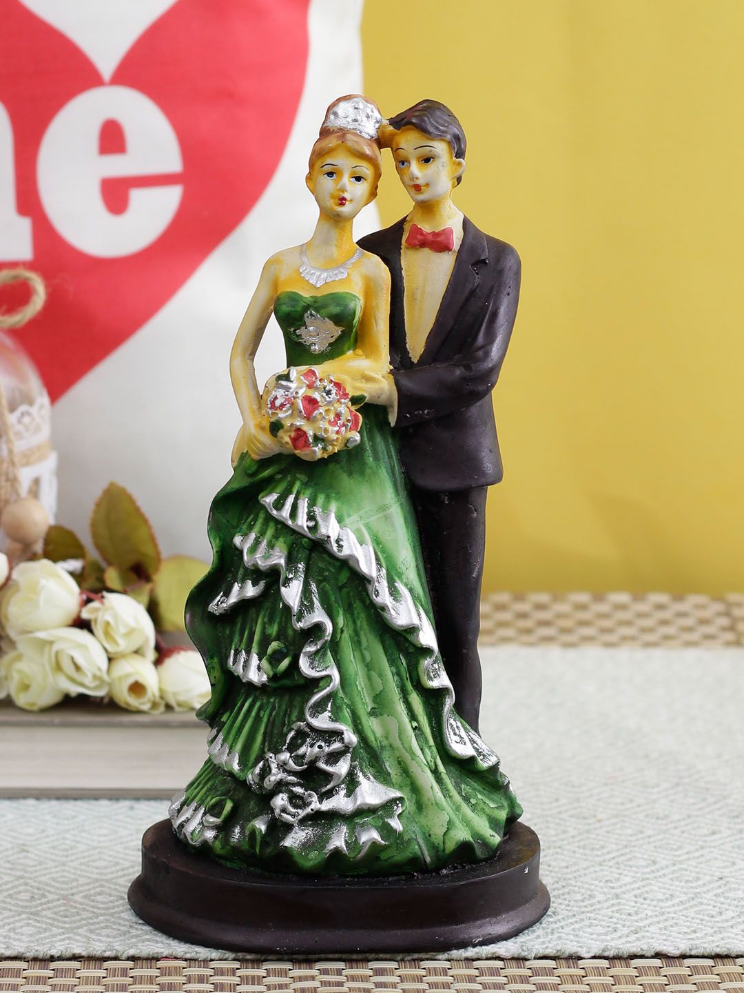 TIED RIBBONS Black & Green Lovely Couple Statue Figurine Showpiece Price in India