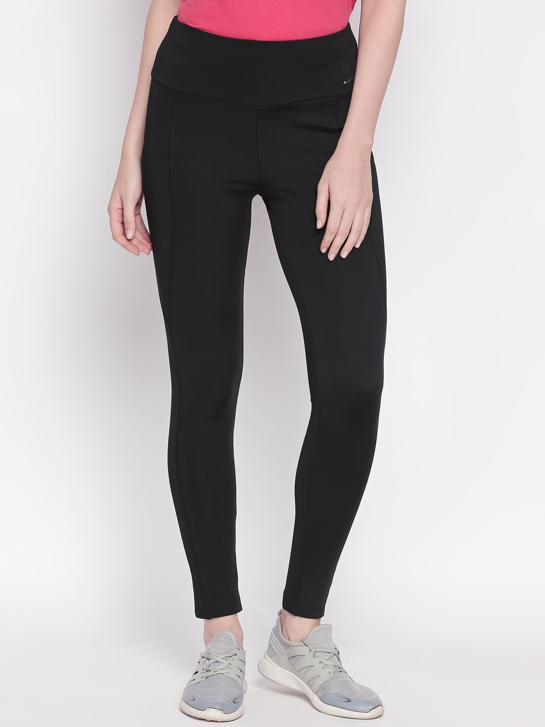 Ajile by Pantaloons Women Black Solid Skinny-Fit Tights Price in India