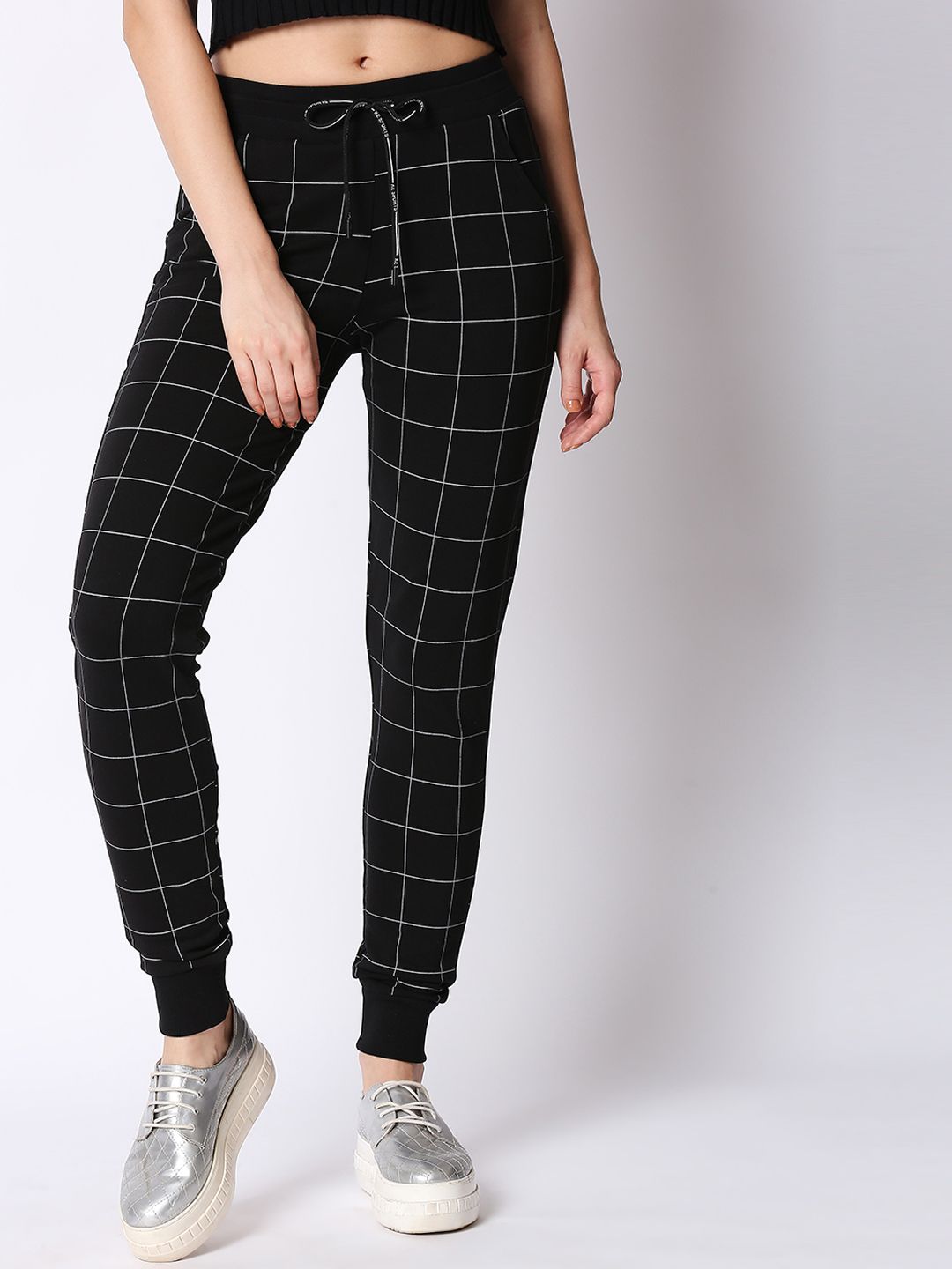 I like me Women Black & White Checked  Joggers Price in India