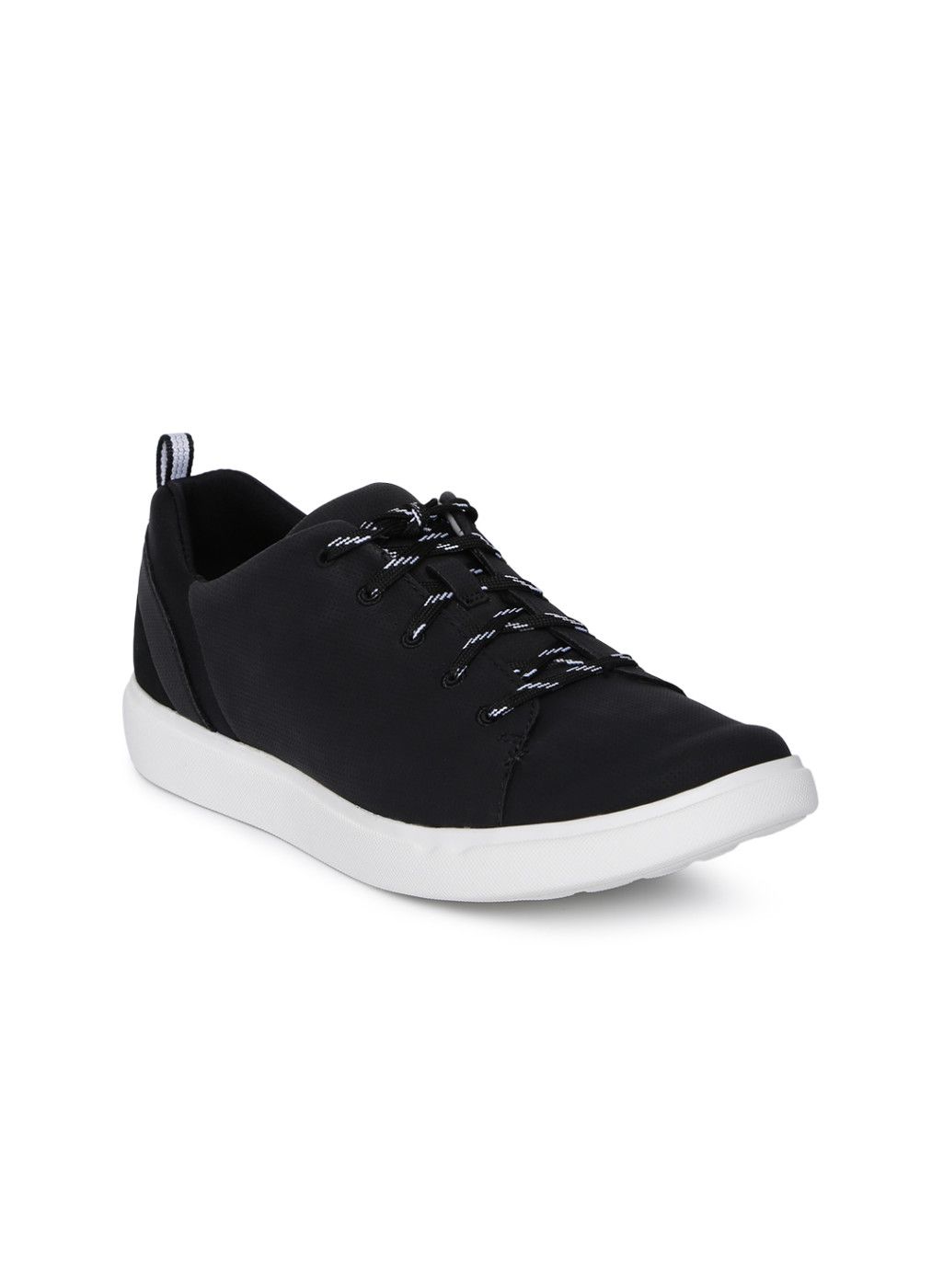 Clarks Black Step Verve Lo. Sneakers