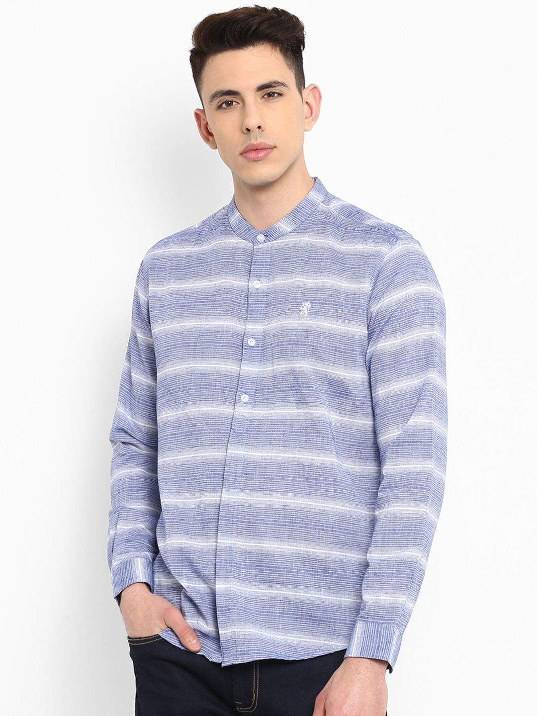 Red Tape Men Blue & White Regular Fit Striped Casual Shirt