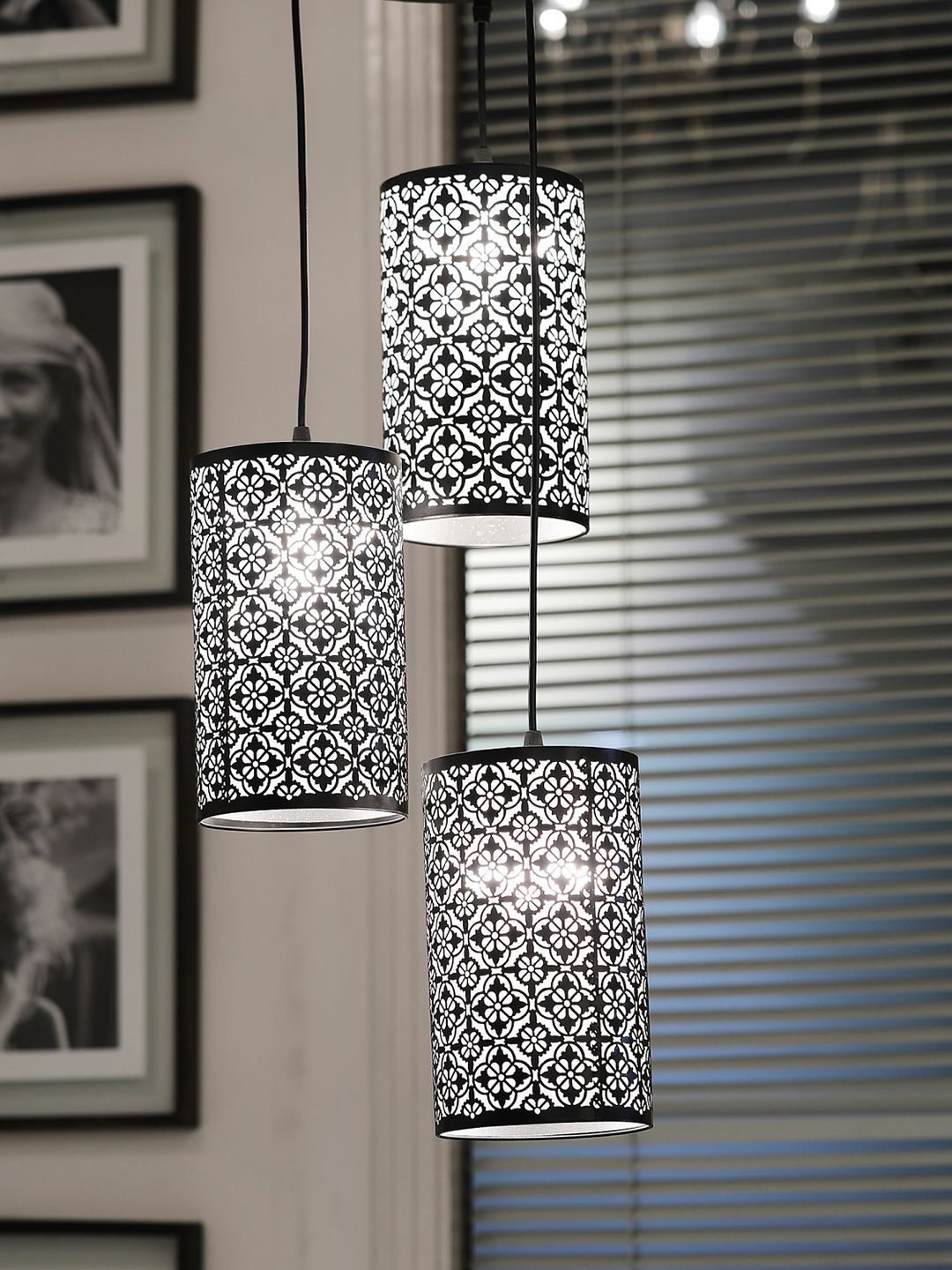 THE LIGHT STORE Black Self Design Pendant Cluster Lights Price in India